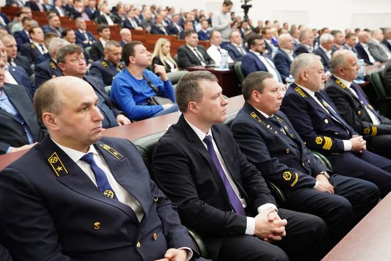 Всероссийское совещание по вопросам обеспечения промышленной безопасности на поднадзорных ОПО угольной промышленности в 2023 году и задачах на 2024 год…