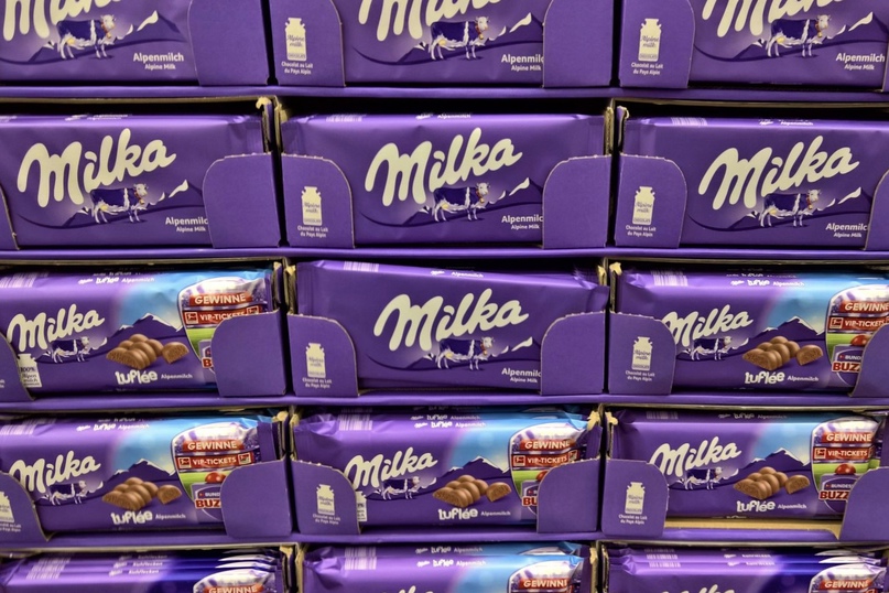 Американская компания Mondelez International, производитель шоколада Milka и Alpen Gold, а также печенья OREO, отказалась поставлять свои товары в магазины…