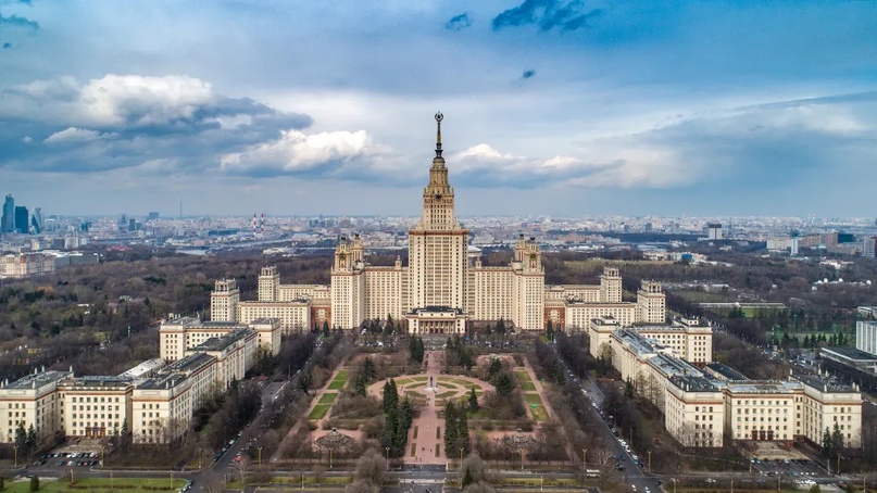 МГУ имени М.В. Ломоносова вошёл в топ-100 рейтинга лучших университетов мира в области естественных наук, он идёт там на 33-й строке