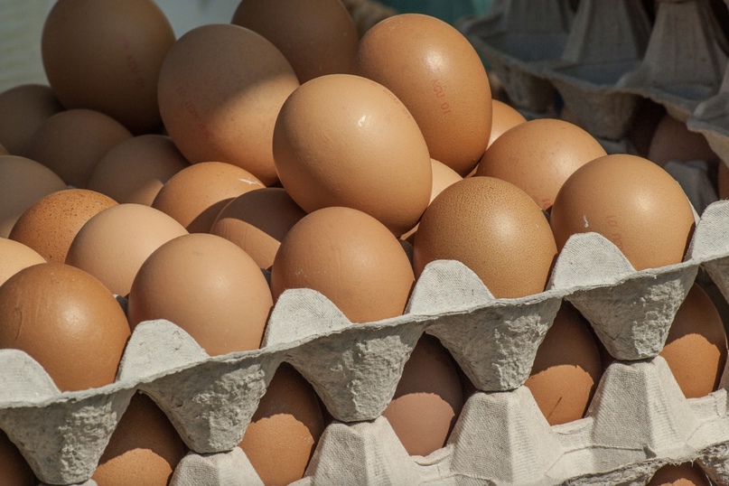 В период со 2 по 5 мая через пункт пропуска «Яраг-Казмаляр» поступили очередные партии пищевых яиц из Турции в количестве 633,6 тыс