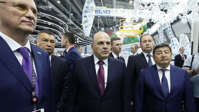 Правительство России работает над повышением устойчивости промышленности перед внешними вызовами, с этой целью реализуется комплекс системных мер, заявил…