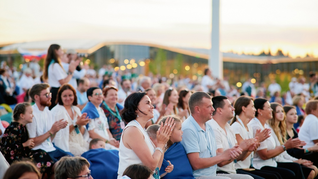 Татьяна Голикова наградила победителей конкурса «Это у нас семейное»