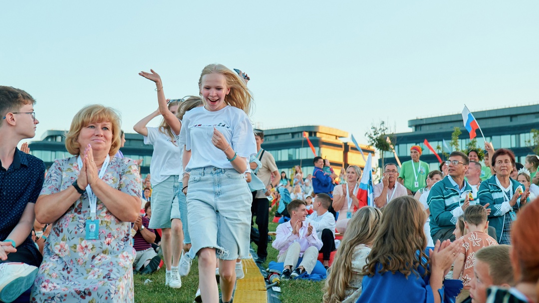 Татьяна Голикова наградила победителей конкурса «Это у нас семейное»
