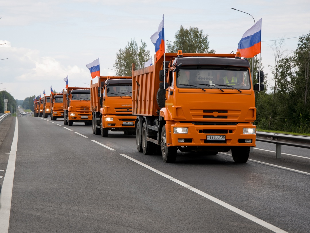 Глава Минтранса Роман Старовойт совершил рабочую поездку в Санкт-Петербург и Ленинградскую область