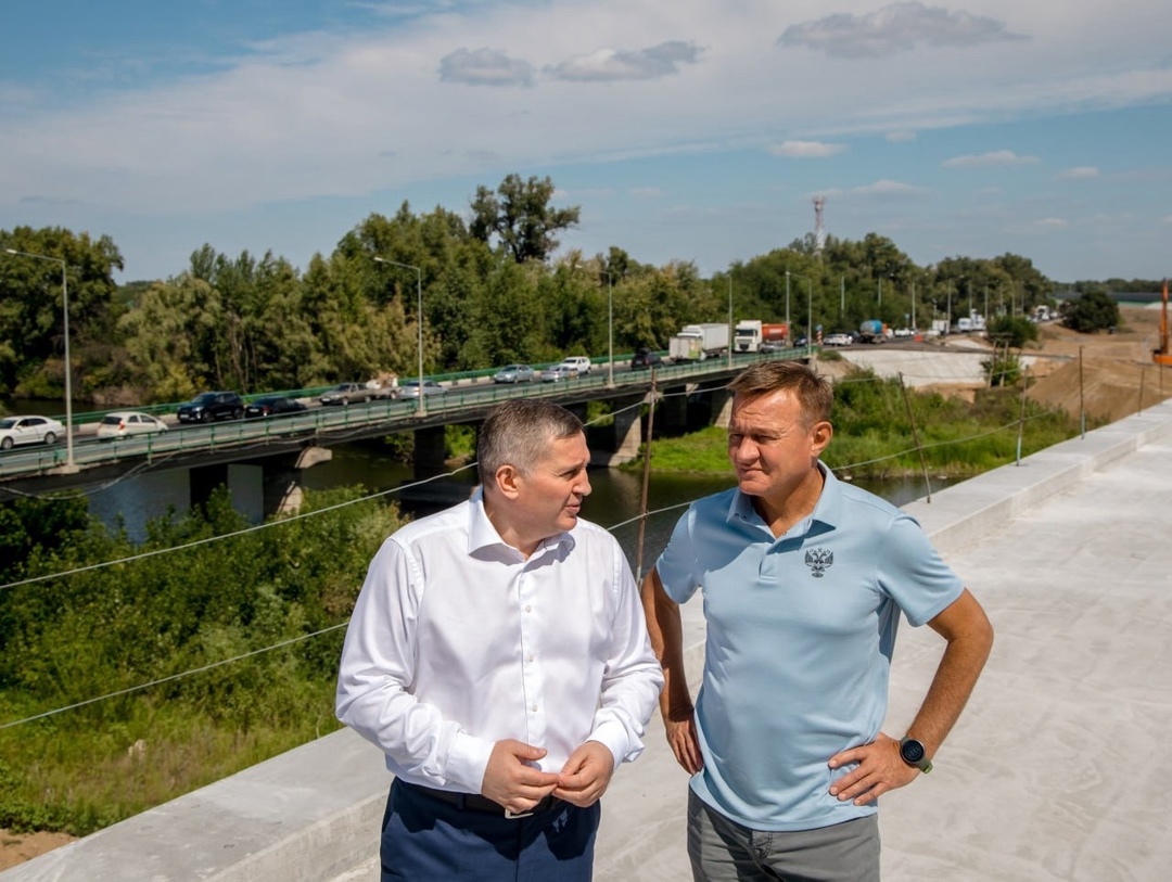 Роман Старовойт осмотрел транспортные объекты Волгоградской области