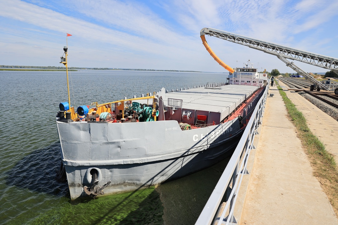 В Татарстане открыли грузовой порт с выходом к трём морям