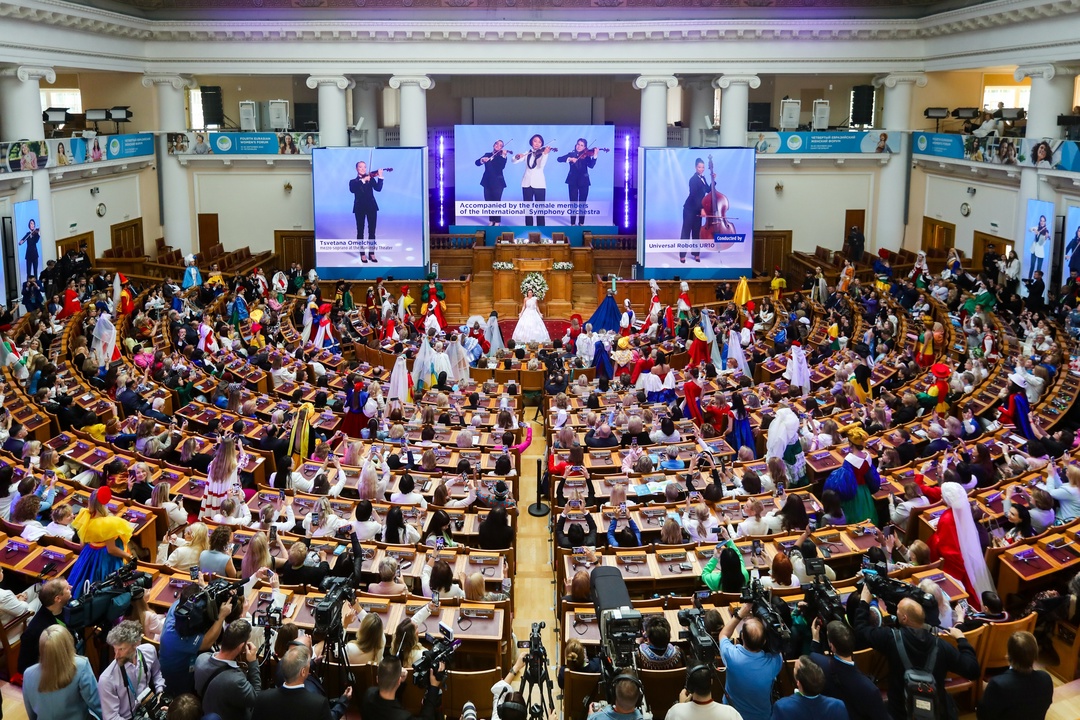 Моменты первого дня IV Евразийского женского форума в нашем фотообъективе!