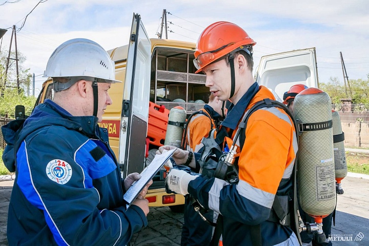 Все 100% наших газоспасателей подтвердили свою квалификацию «спасатель»! Теперь они официально готовы к любым аварийно-спасательным работам.