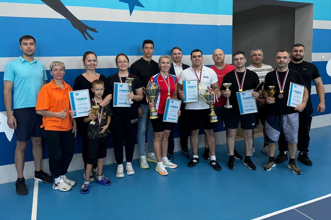 Амурские газовики сразились в любительском турнире по настольному теннису. Состязания среди работников компании «Газпром переработка Благовещенск» прошли в…