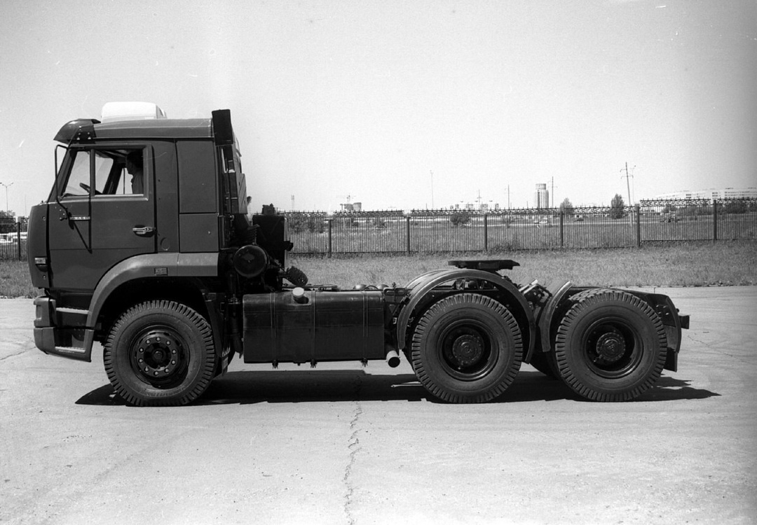 История седельного магистрального тягача КАМАЗ-6460