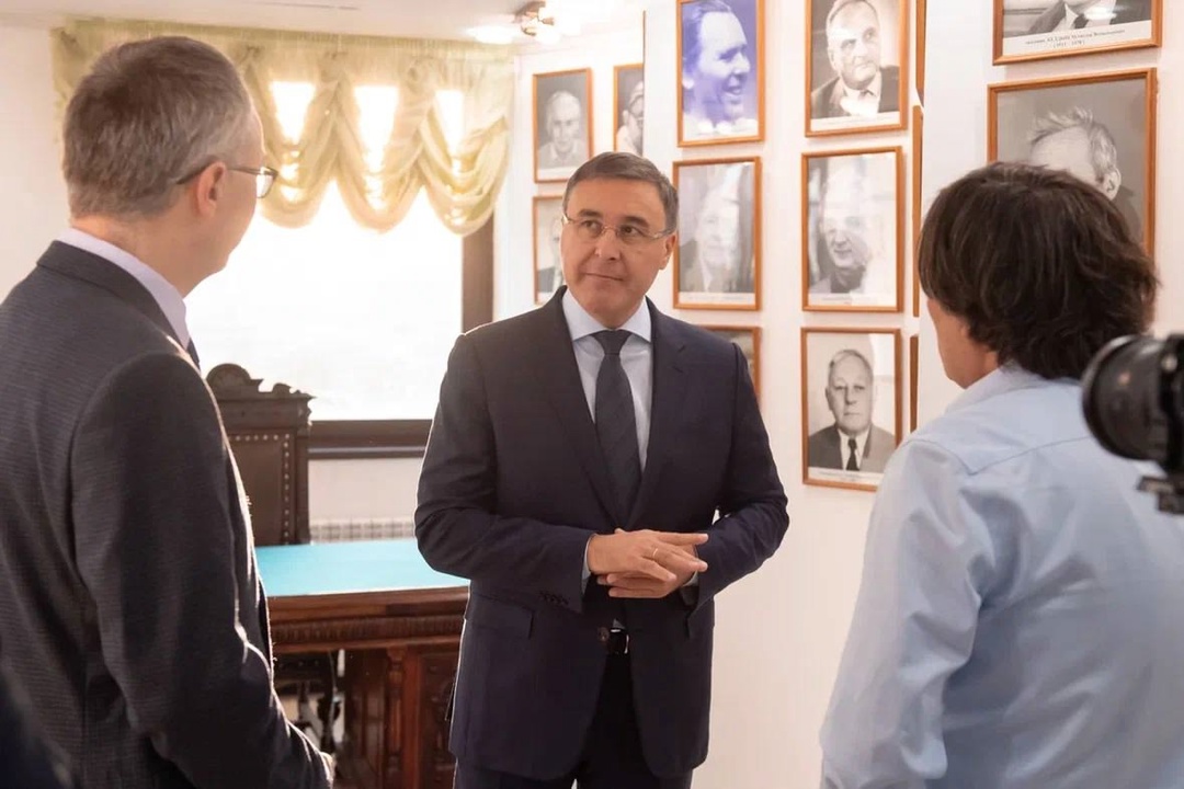 Валерий Фальков ознакомился с наработками лаборатории популяризации и пропаганды математики Математического института им. В.А.Стеклова РАН (МИАН)