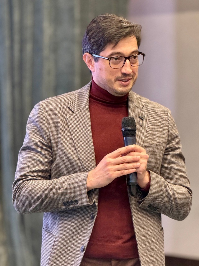 В Белгороде руководители предприятий холдинга «Агро-Белогорье» встретились с генеральным директором «Русагро» Тимуром Липатовым и генеральным директором…