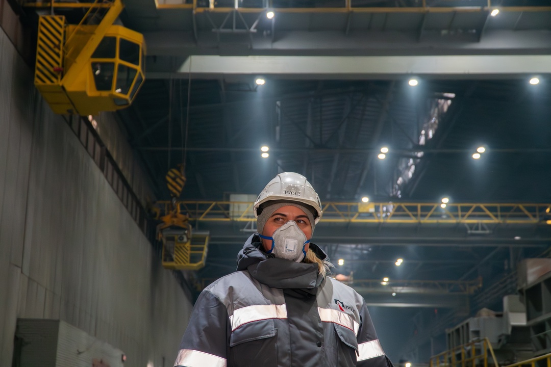 Мы гордимся женщинами, работающими на наших предприятиях. Они ежедневно доказывают, что способны успешно справляться с любой задачей