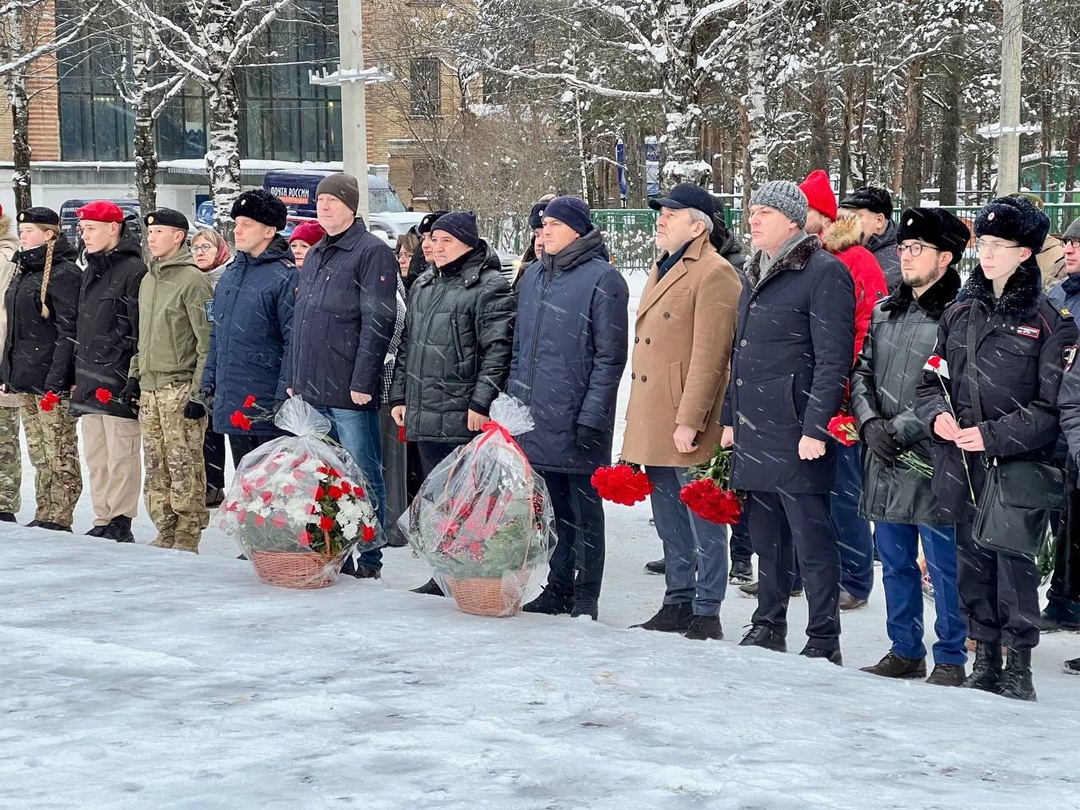 9 декабря — День героев Отечества отметили всей страной