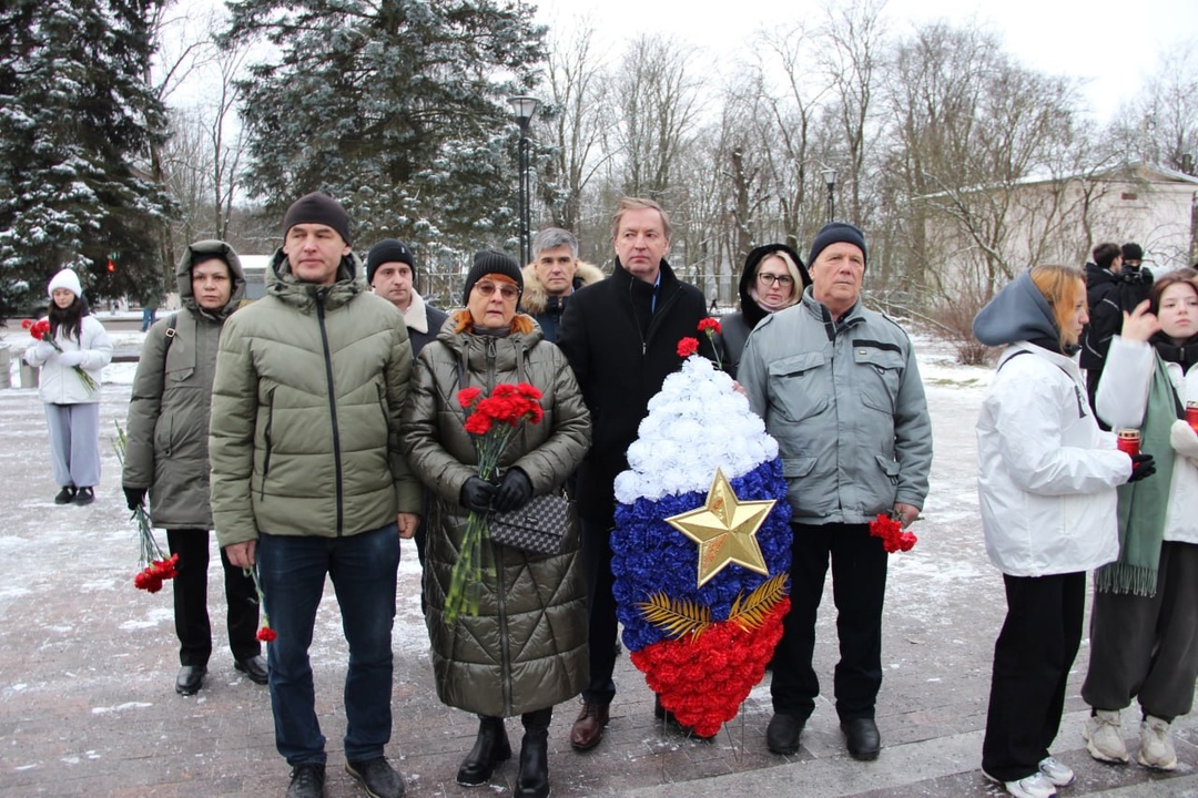 9 декабря — День героев Отечества отметили всей страной