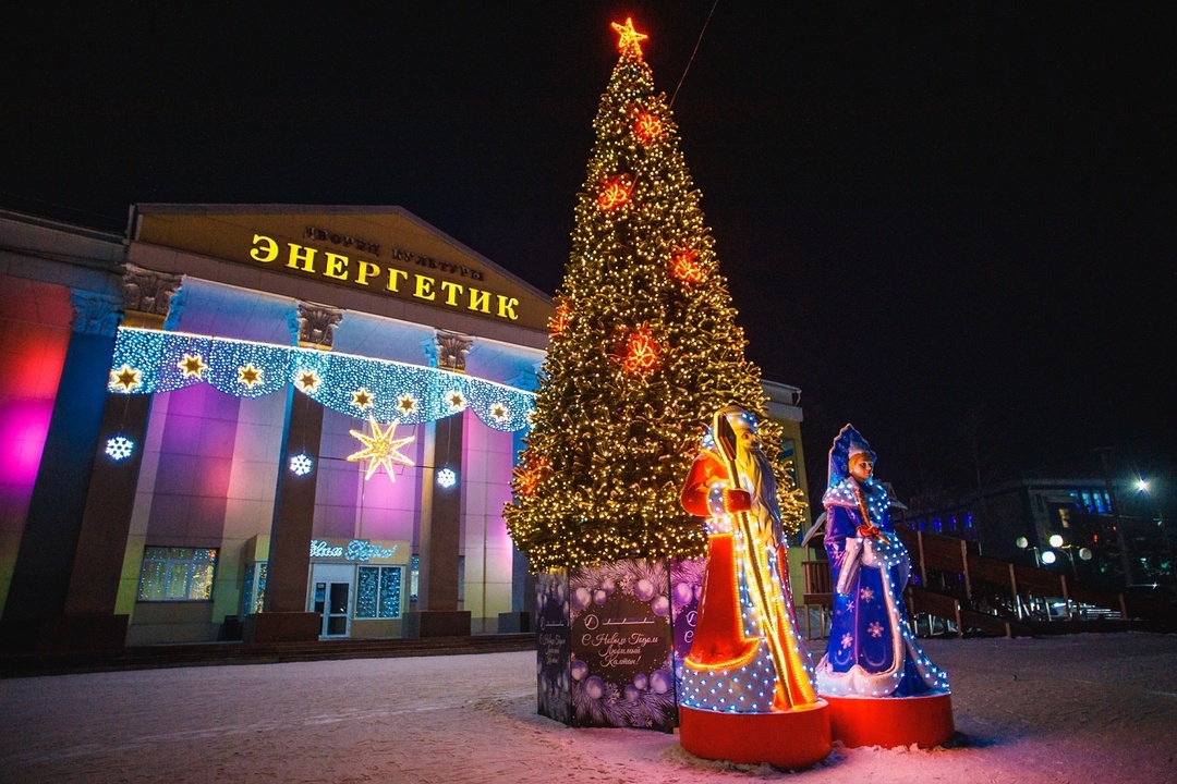 Зимняя сказка: гуляем по новогодним городкам!