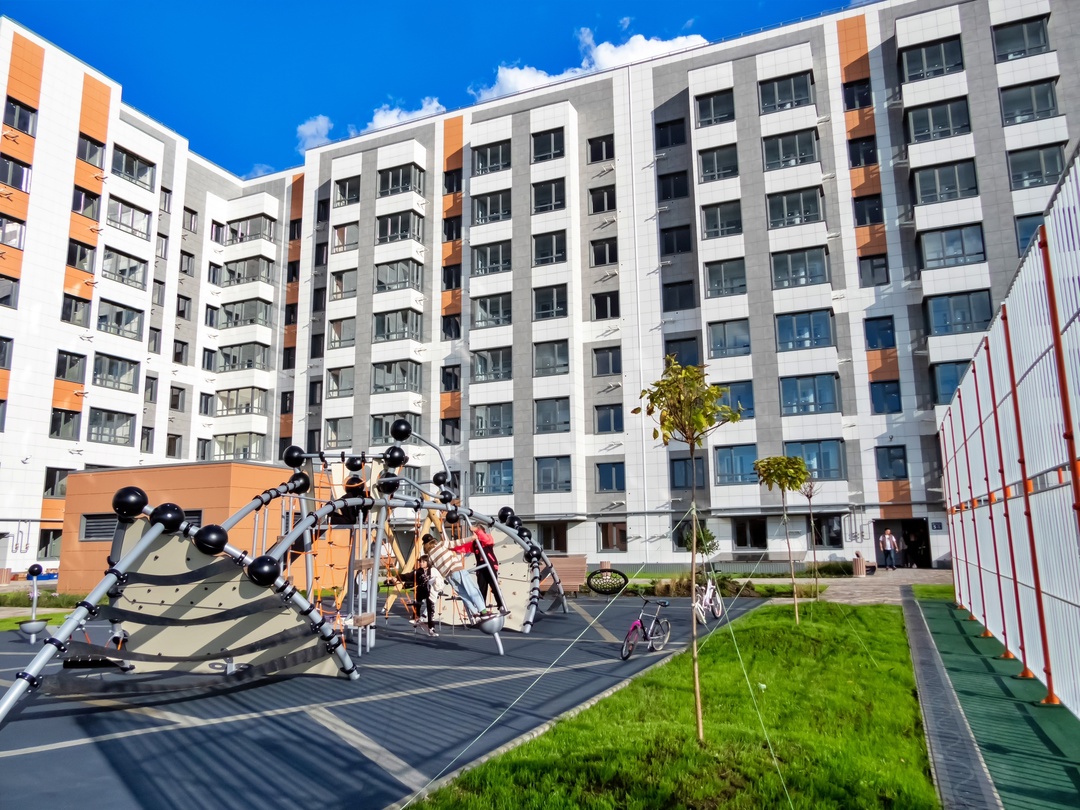 Марат Хуснуллин: Регионы Южного федерального округа расселили порядка 670 тыс. кв. м аварийного жилья с 2019 года