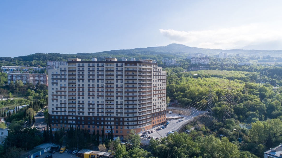 Марат Хуснуллин: Регионы Южного федерального округа расселили порядка 670 тыс. кв. м аварийного жилья с 2019 года