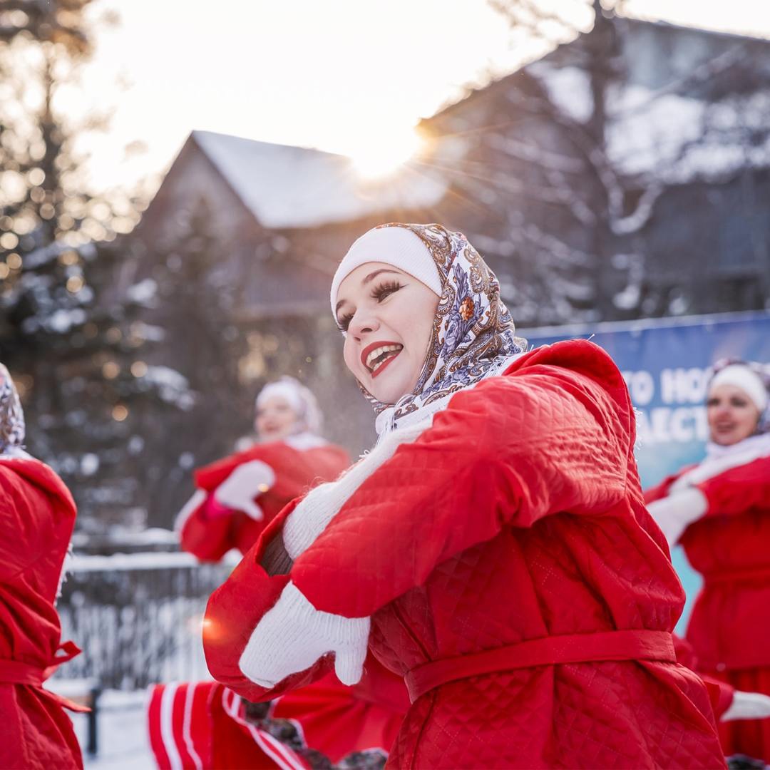 Вот и закончились каникулы, подарив нам множество ярких впечатлений и радостных моментов. Впереди новые планы, цели, дела и задачи.
