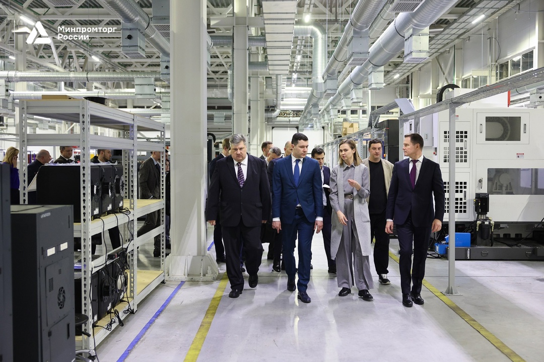 ️ Антон Алиханов побывал в индустриальном парке «Руднево»