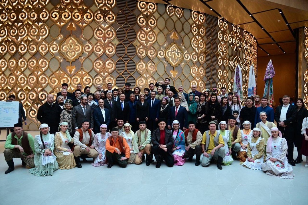 Глава Минстроя России Ирек Файзуллин принял участие в торжественном открытии нового здания театра им. Галиасгара Камала в Казани