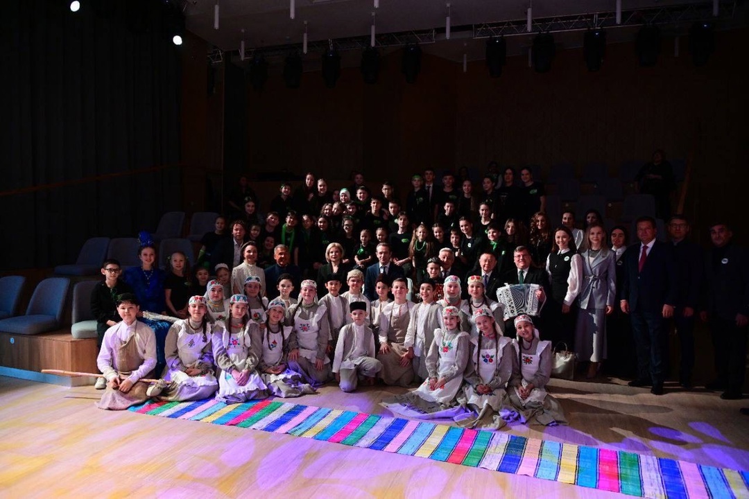 Глава Минстроя России Ирек Файзуллин принял участие в торжественном открытии нового здания театра им. Галиасгара Камала в Казани