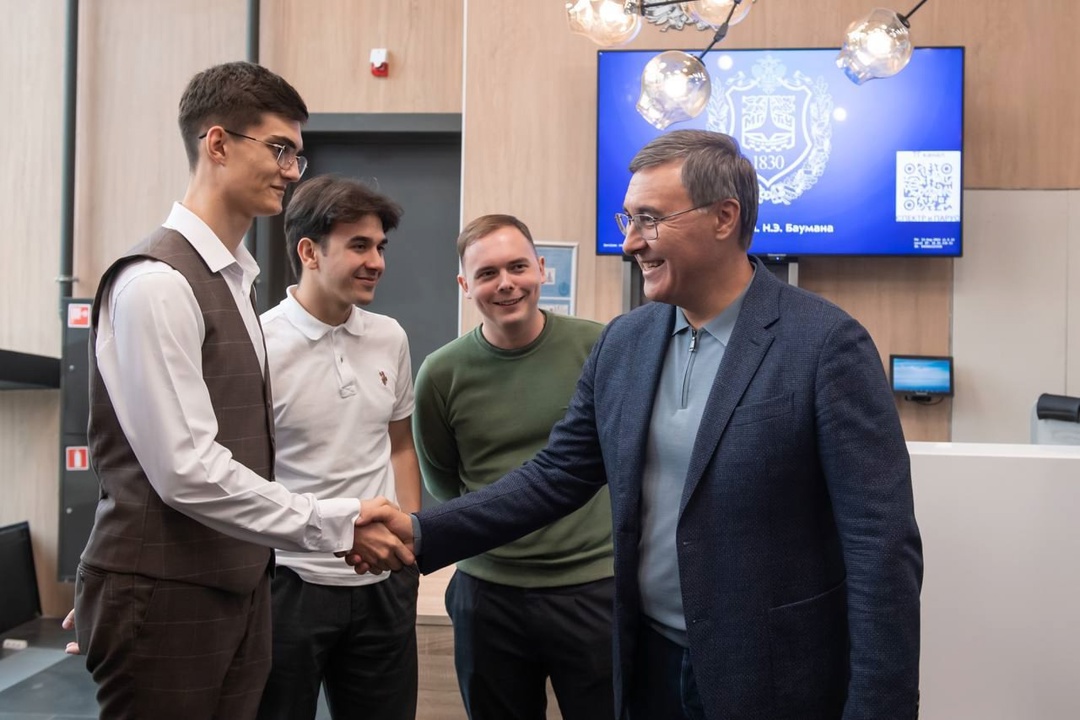 Дмитрий Чернышенко и Валерий Фальков поздравили молодежь страны с Днем аспиранта