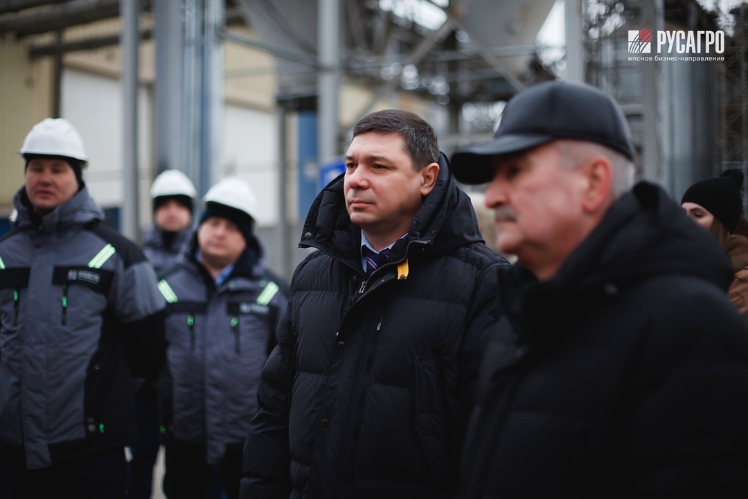 Сегодня временно исполняющий обязанности главы Тамбовской области Евгений Первышов посетил комплекс по производству комбикорма Мясного бизнес-направления…