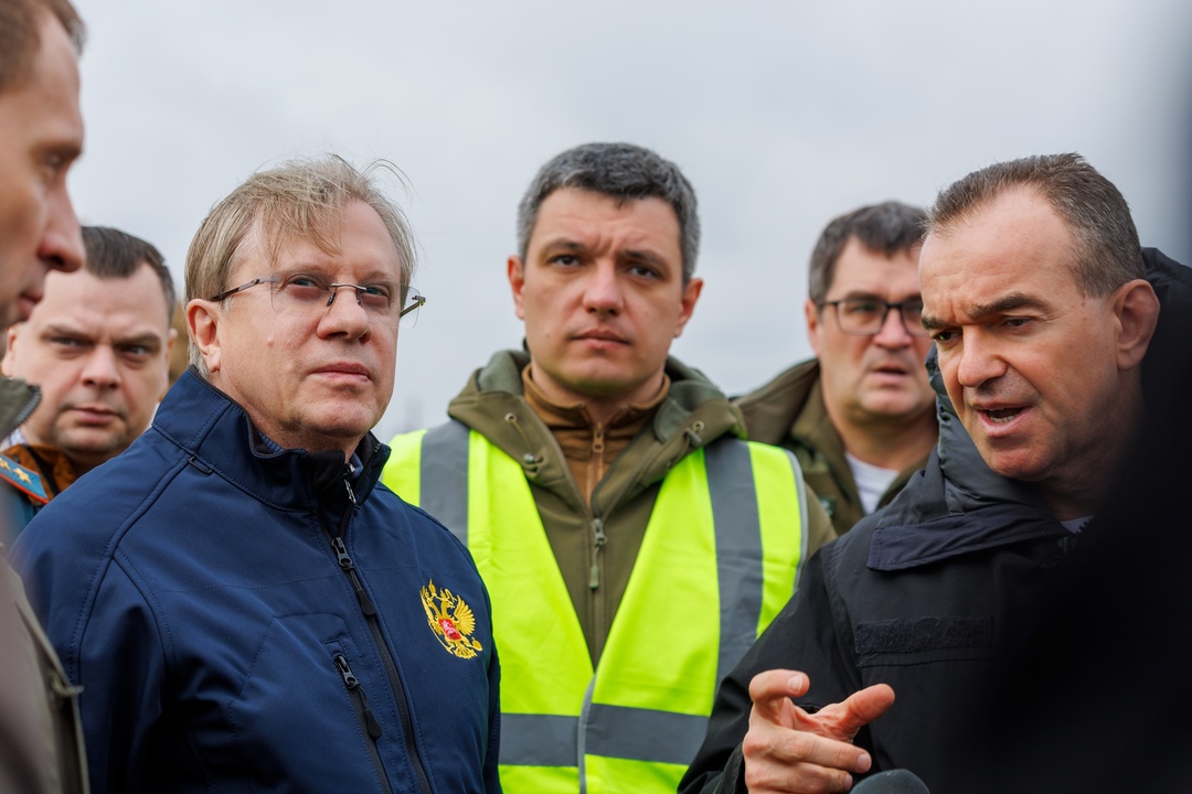 Вице-премьер Виталий Савельев проконтролировал ход реализации работ по ликвидации последствий чрезвычайной ситуации, вызванной крушением танкеров в Керченском…