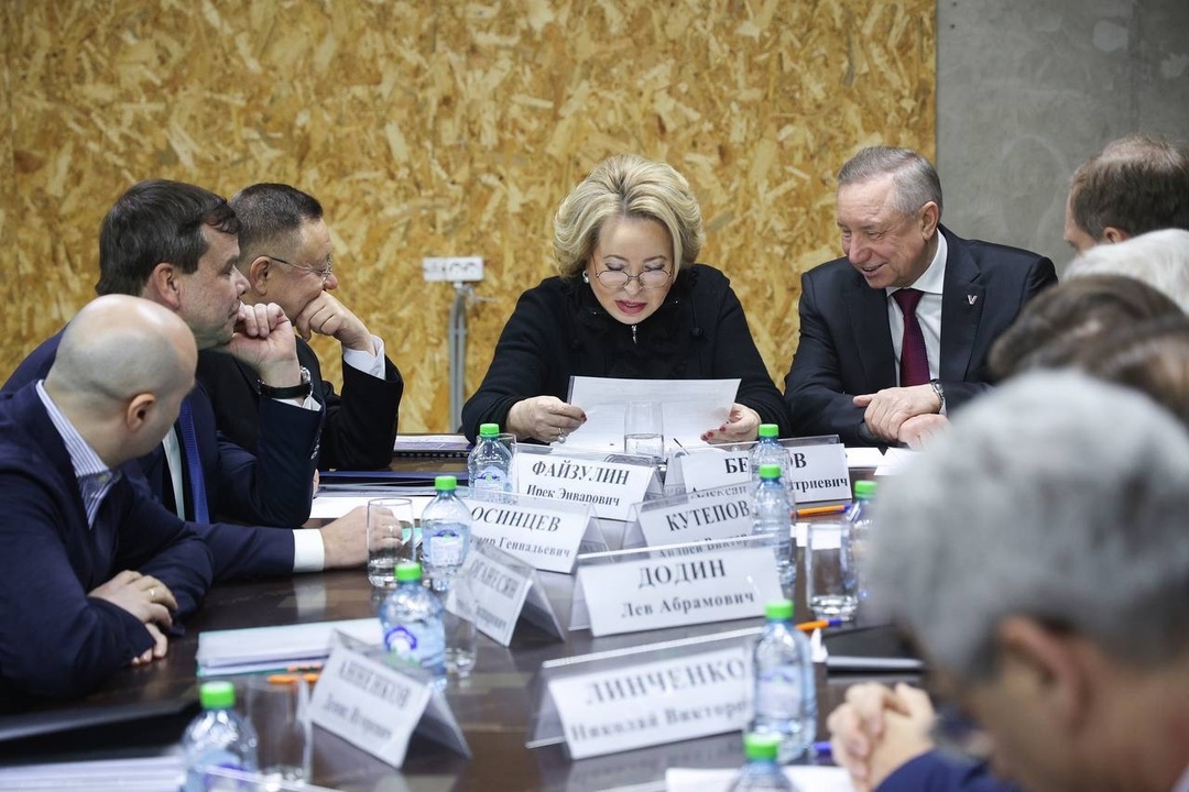 Глава Минстроя России Ирек Файзуллин принял участие в совещании Председателя Совета Федерации Валентины Матвиенко по вопросу реализации объекта Театр Европы в…