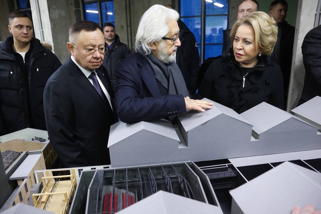 Глава Минстроя России Ирек Файзуллин принял участие в совещании Председателя Совета Федерации Валентины Матвиенко по вопросу реализации объекта Театр Европы в…