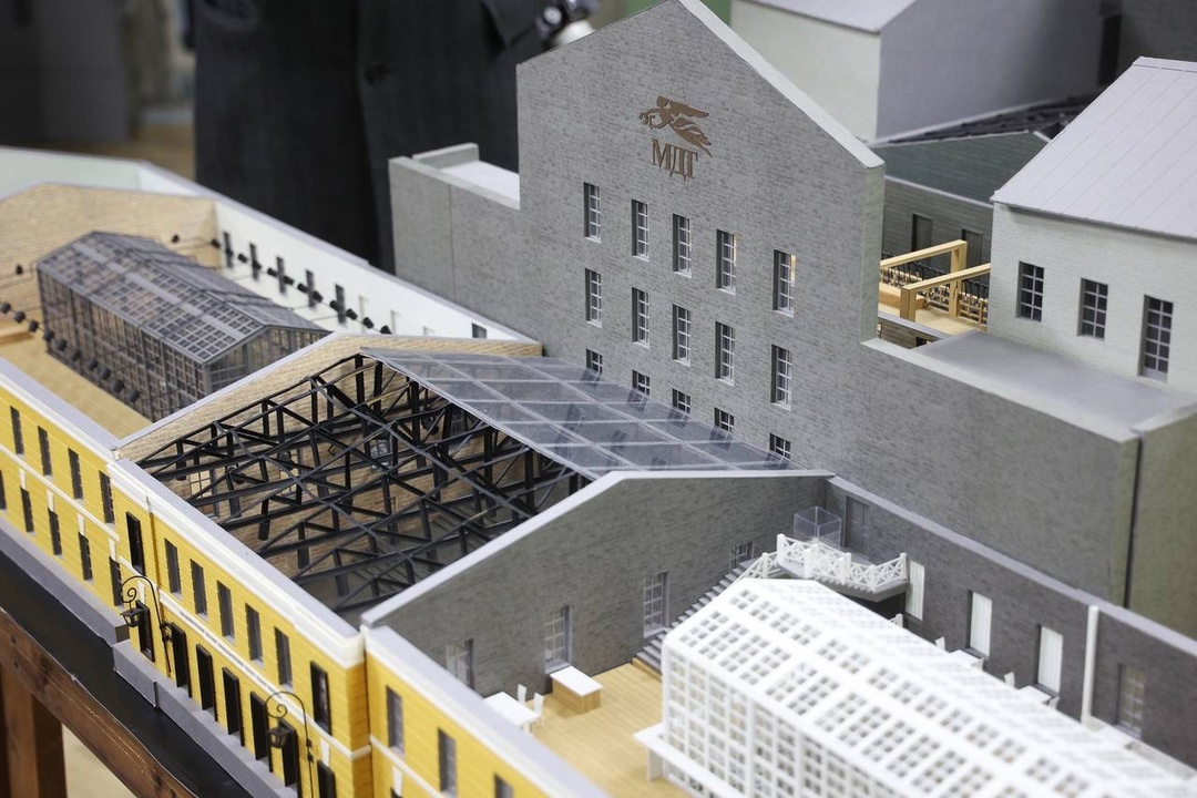 Глава Минстроя России Ирек Файзуллин принял участие в совещании Председателя Совета Федерации Валентины Матвиенко по вопросу реализации объекта Театр Европы в…