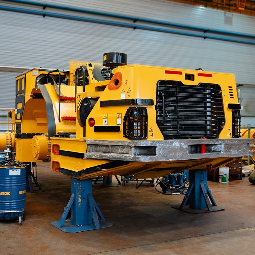 БЕЛАЗ при помощи специалистов «Норникеля» приступает к производству подземной горной техники и запчастей к ней