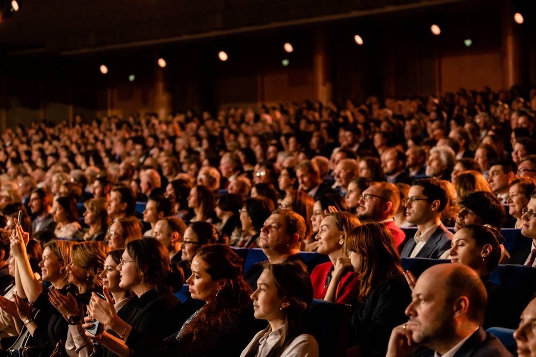 Дмитрий Чернышенко поздравил коллектив МГУ имени М.В.Ломоносова с 270-летием со дня основания университета