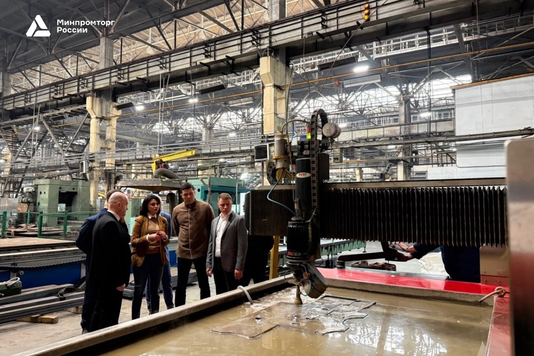 ️ Антон Алиханов посетил станкостроительный завод «Саста» в Рязанской области