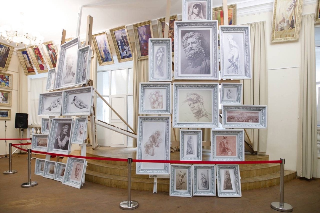 Министр строительства и ЖКХ РФ Ирек Файзуллин в День российского студенчества посетил Московский архитектурный институт (МАРХИ)