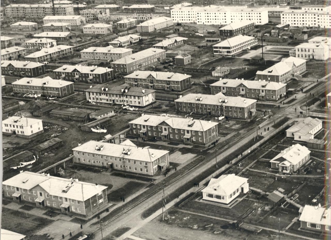 Сегодня исполняется 60 лет Мирнинскому району Республики Саха (Якутия), который своим рождением обязан открытию советскими геологами богатейших месторождений…