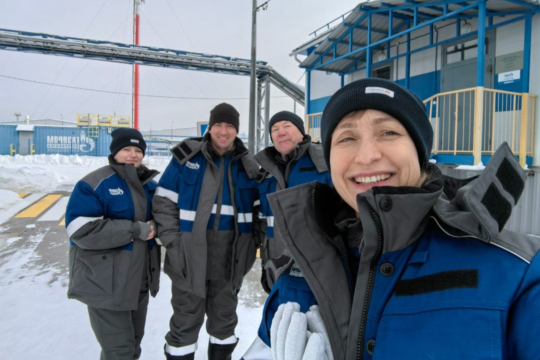 Одиннадцать сотрудников Амурского государственного университета (АмГУ) и Благовещенского политехнического колледжа прошли (БПК) стажировку на Амурском ГПЗ
