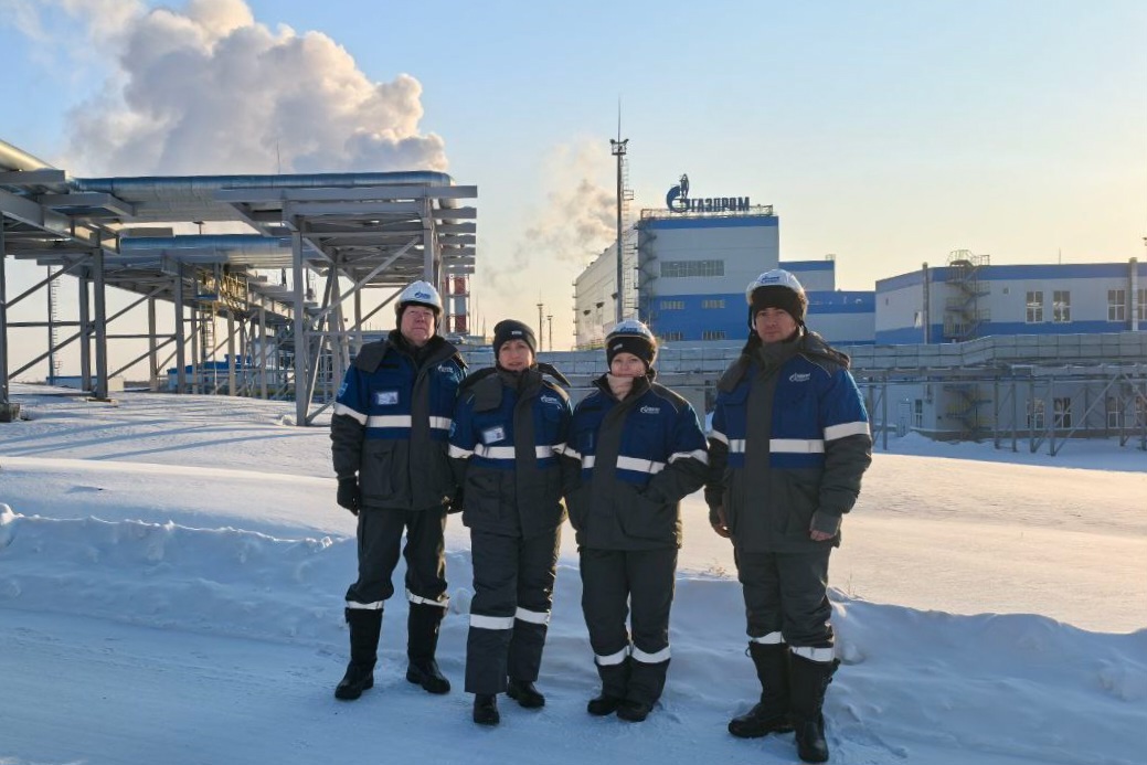 Одиннадцать сотрудников Амурского государственного университета (АмГУ) и Благовещенского политехнического колледжа прошли (БПК) стажировку на Амурском ГПЗ