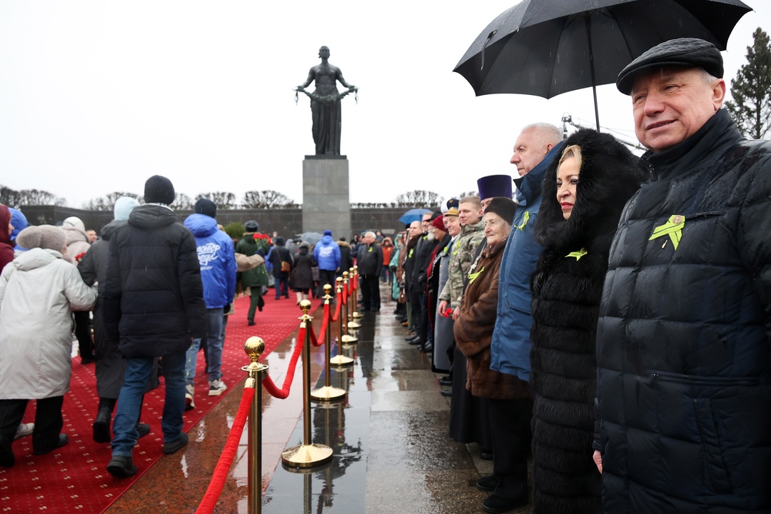 Председатель Совета Федерации, представитель от органа исполнительной власти Санкт-Петербурга Валентина Матвиенко приняла участие в мероприятиях, посвящённых…