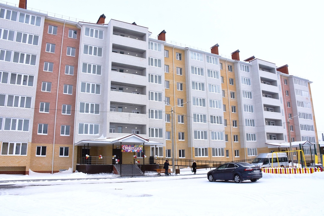 Марат Хуснуллин: В Уральском федеральном округе из аварийного жилья переехали более 172 тыс. человек