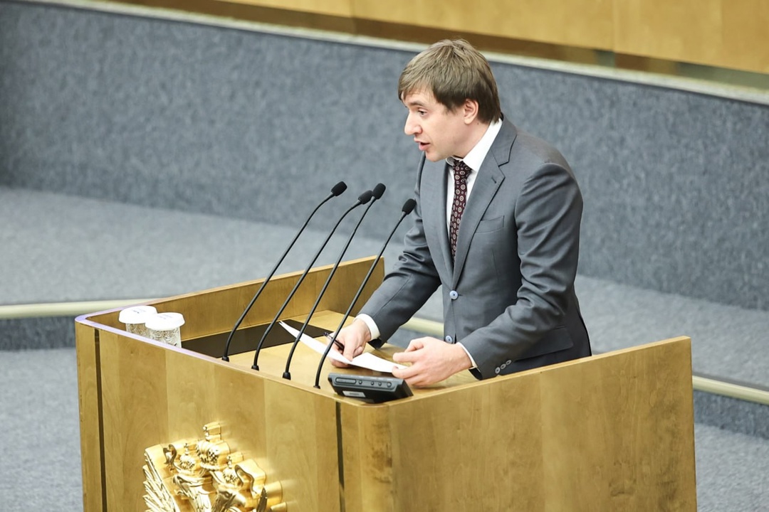 Дмитрий Чернышенко принял участие в правительственном часе в Государственной Думе на тему «О разработке стратегии развития образования в Российской Федерации»