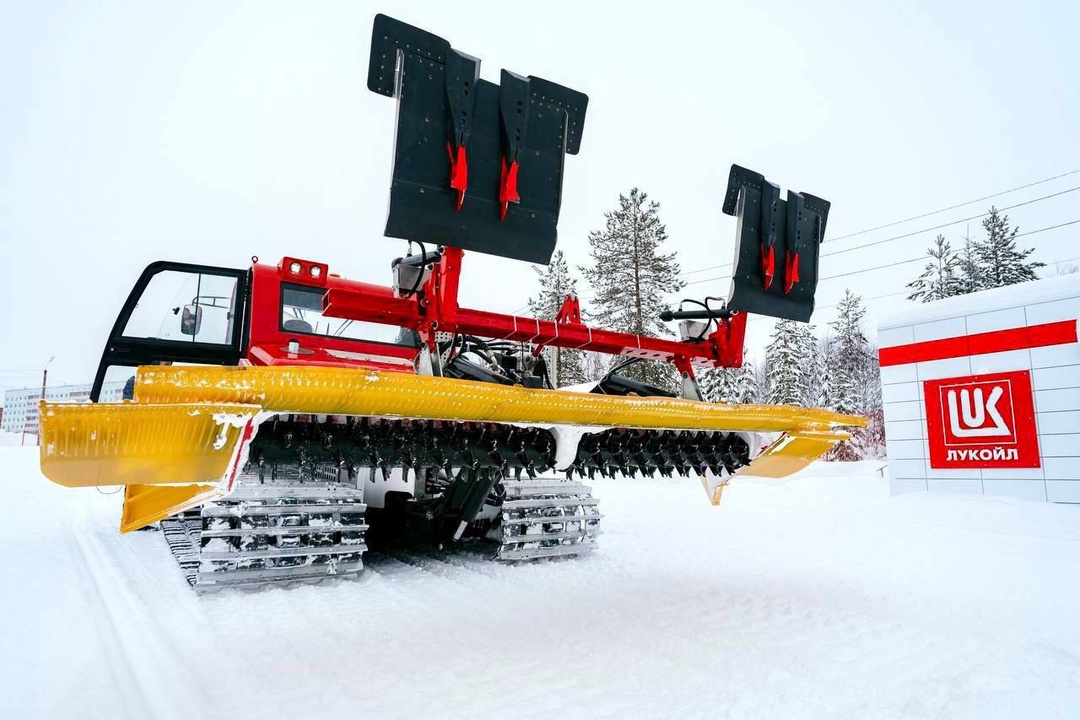 Люкс в Усинске В этом сезоне в моде снова вельвет. Не отставая от современных тенденций, на лыжной базе Усинска стали делать вельветовую трассу.
