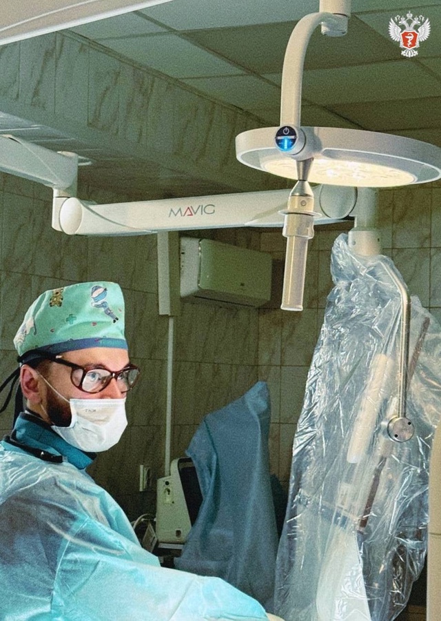 Омские врачи избавили пациента от привычной боли при ходьбе