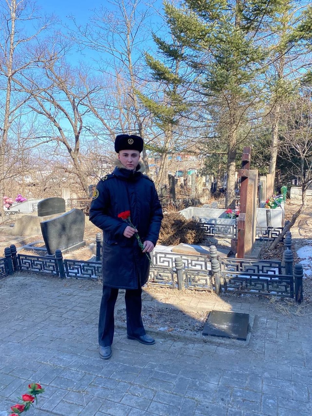 Команда волонтеров FESCO совместно с курсантами Морского государственного университета им. адмирала Г. И