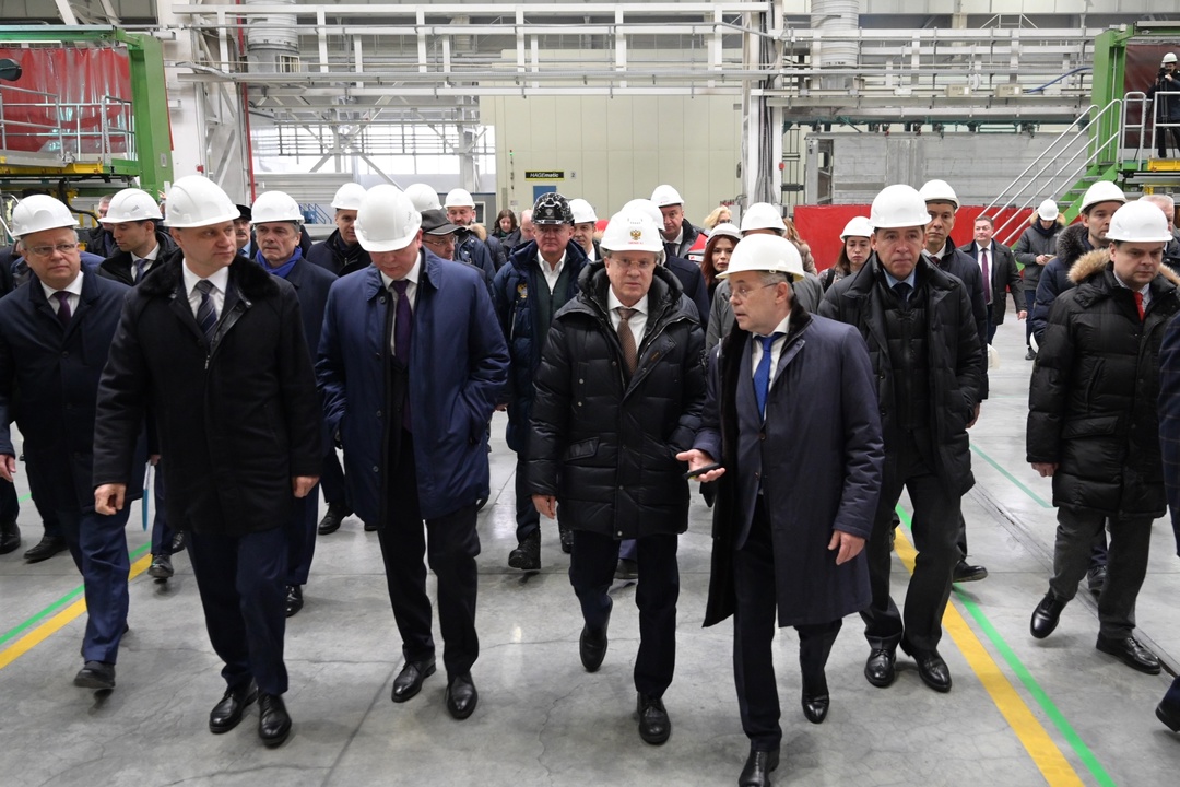 Виталий Савельев посетил площадку производства поездов для высокоскоростной магистрали Москва – Санкт-Петербург