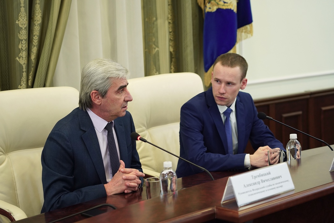 В Ростехнадзоре прошла встреча с Героем России Степаном Беловым