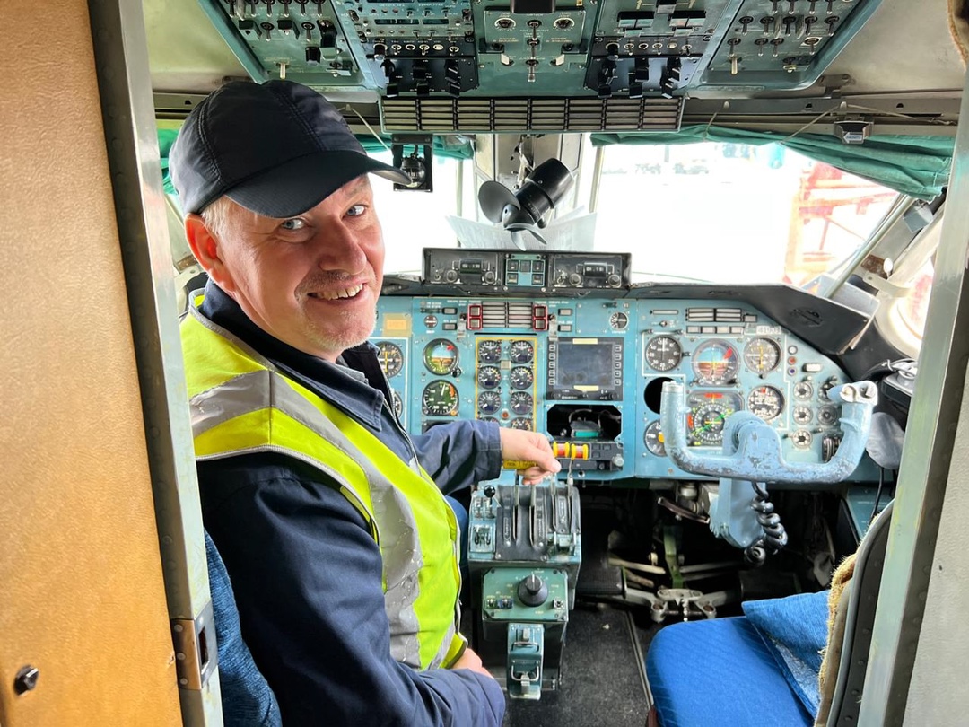 Рассказываем про "воздушную" трудовую династию Агафоновых с общим стажем в авиации почти 50 лет.