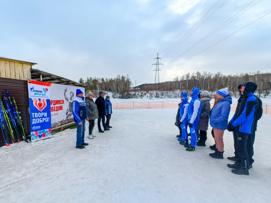 Юные лыжники из сборной команды города Свободного получили подарки от амурских газовиков. Троих наиболее талантливых спортсменов для обновления экипировки…