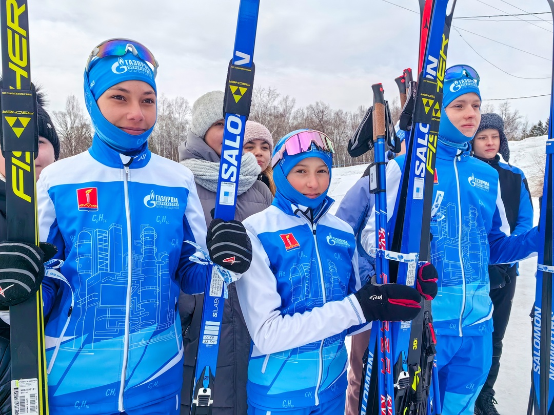 Юные лыжники из сборной команды города Свободного получили подарки от амурских газовиков. Троих наиболее талантливых спортсменов для обновления экипировки…